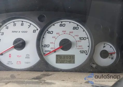 2004 Ford Escape Xlt z USA, uszkodzony, nr VIN 1FMYU03164KA30296